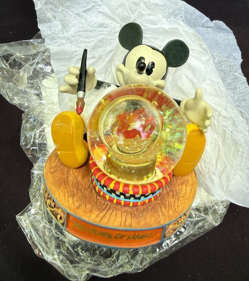 Classic Mickey Mouse Walt Disney Parks Resorts 100 Years Snow Globe New Box 46D
